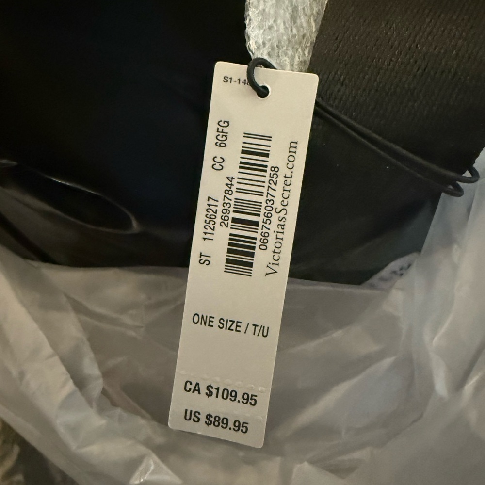 Victoria Secrets VSX Black Travel Sports Duffle Bag Only for Today !​​ - Picture 5 of 5